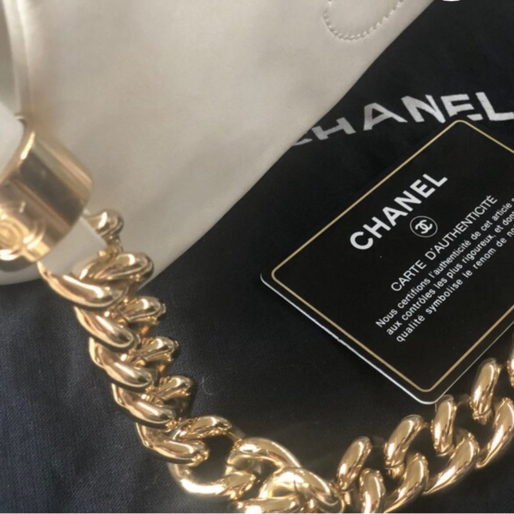 Chanel Preown Authentic Flap Lambskin Beige Handbag - Picture 2 of 11